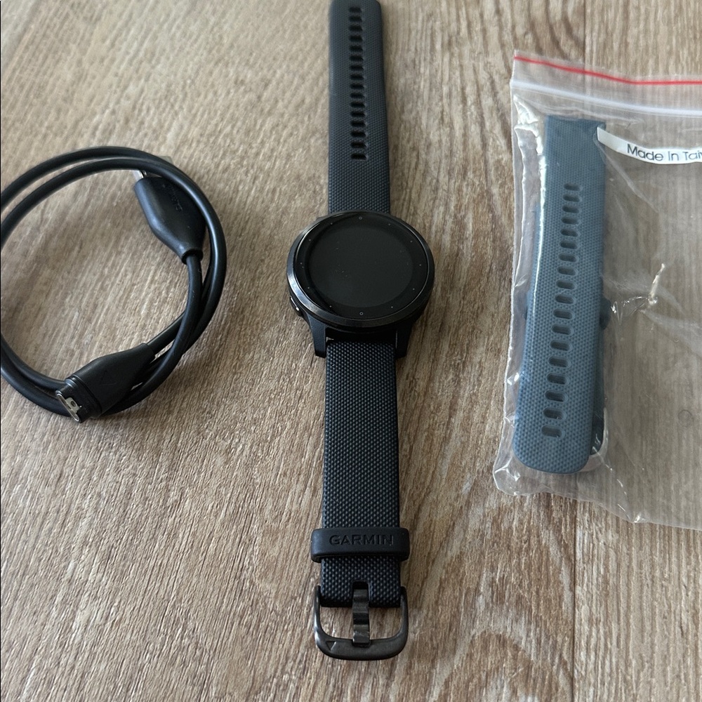 Garmin Black Smartwatch with Accessories
